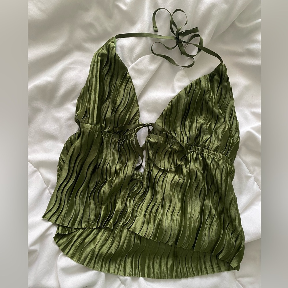 Green Ribbed Tie Top - Picture 2 of 2